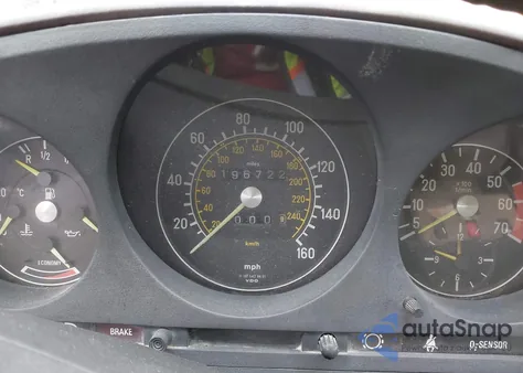 1984 Mercedes-Benz 380 Sl z USA, uszkodzony, nr VIN WDBBA45A3EA010228